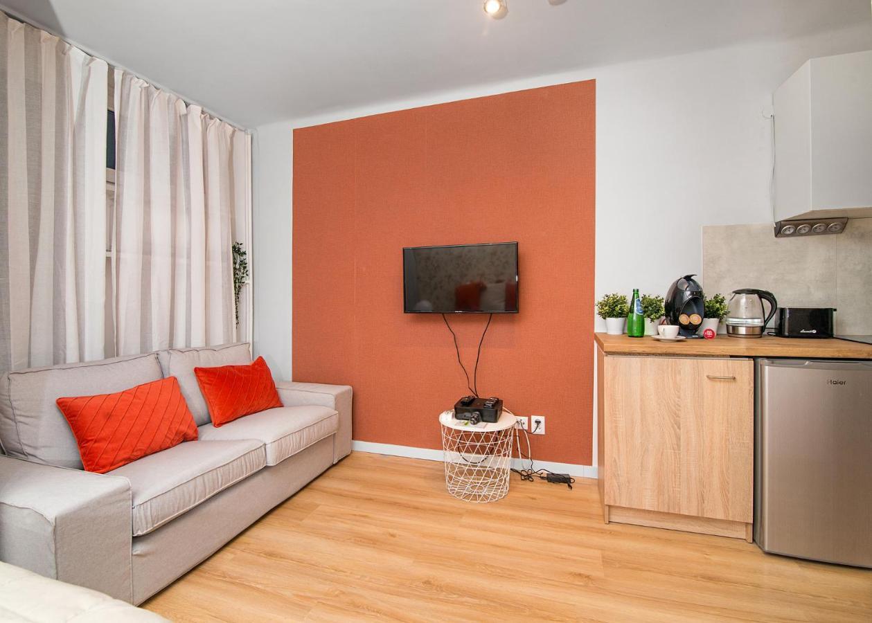 Central Apartments Grzybowska 华沙 外观 照片